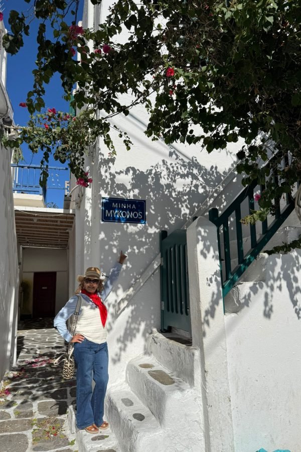 MIKONOS